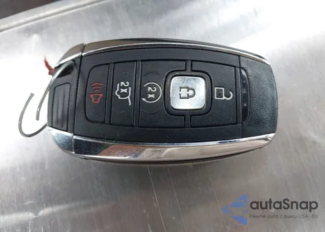 2018 Lincoln Navigator L Reserve из США, поврежденный, VIN 5LMJJ3LT3JEL03697